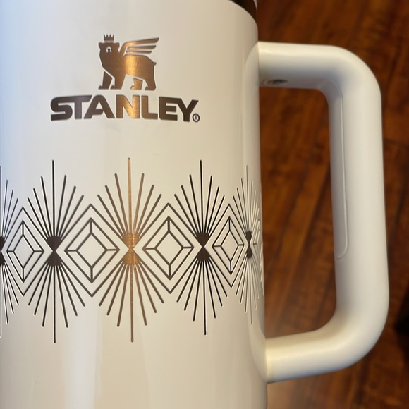 Stanley Deco Collection Quencher H2.0 FlowState Tumbler 40 OZ Cream Gloss NEW - Picture 4 of 4